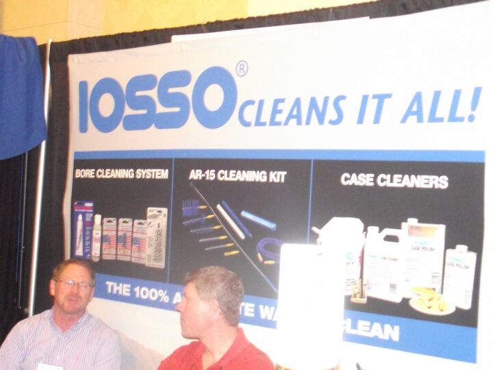 IOSSO Case Cleaner