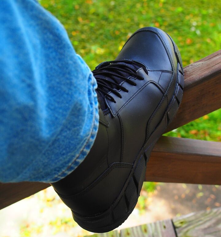 oakley assault boots black
