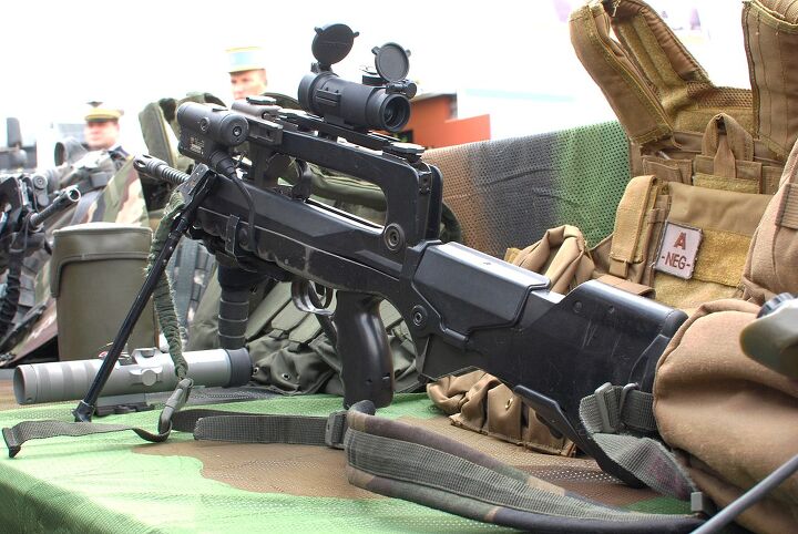 FAMAS to Equip New 84,000 Man National Guard, Stay in Service Until