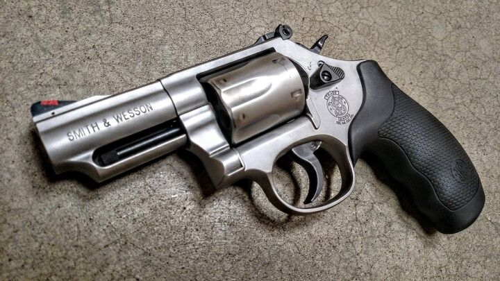 Smith & Wesson Model 66 Combat Magnum ® .357 Magnum.