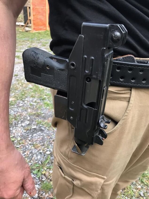POTD: Bro, do you even holster your Uzi? -The Firearm Blog