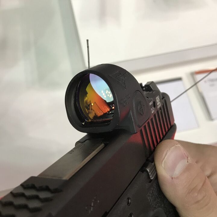 nra-2019-trijicon-s-brand-new-sro-optic-the-firearm-blog