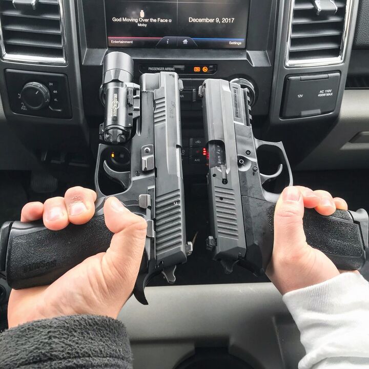 the only 2 ways I carry while driving is this and aiwb, this is a