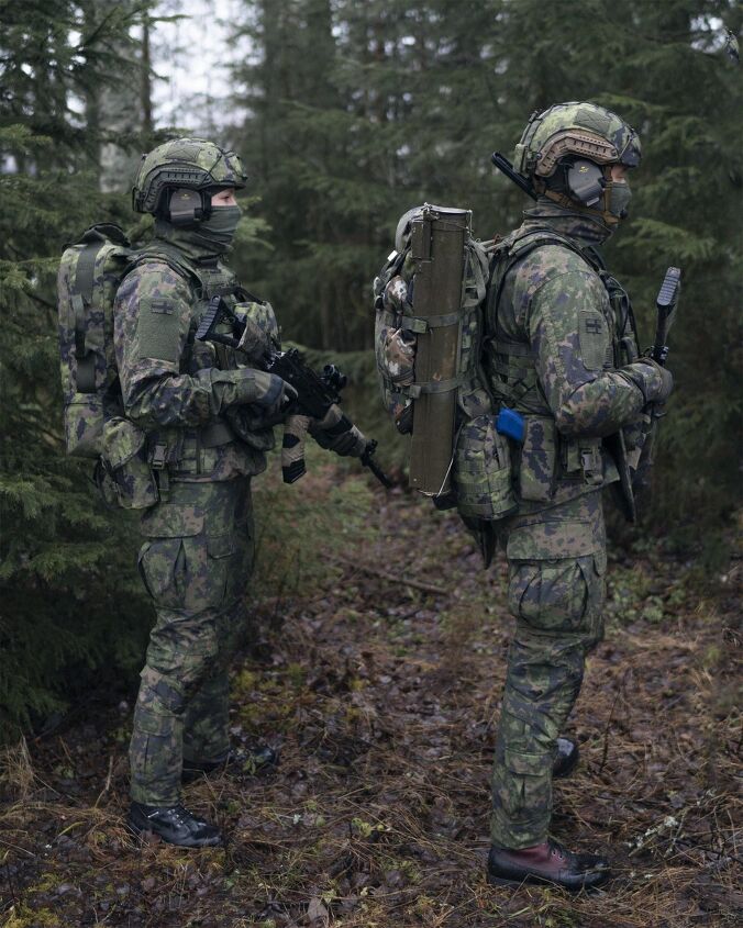 Finnish Defence Forces - New M20 Combat and Medical Packs -The Firearm Blog