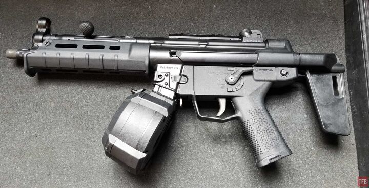 To finish out the week of Magpul new products, the Magpul MP5 Brace will ro...