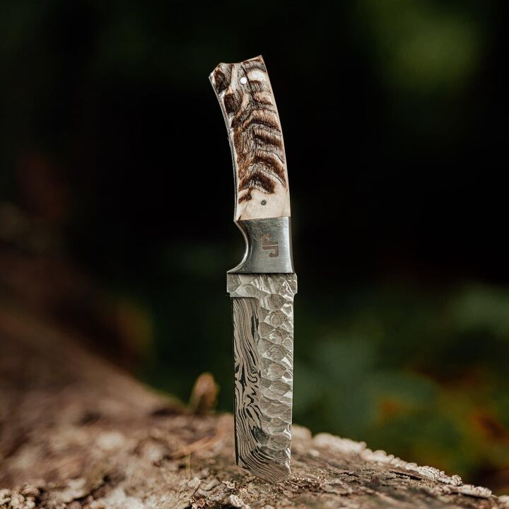 An Idiot's Guide to Damascus Steel Knives