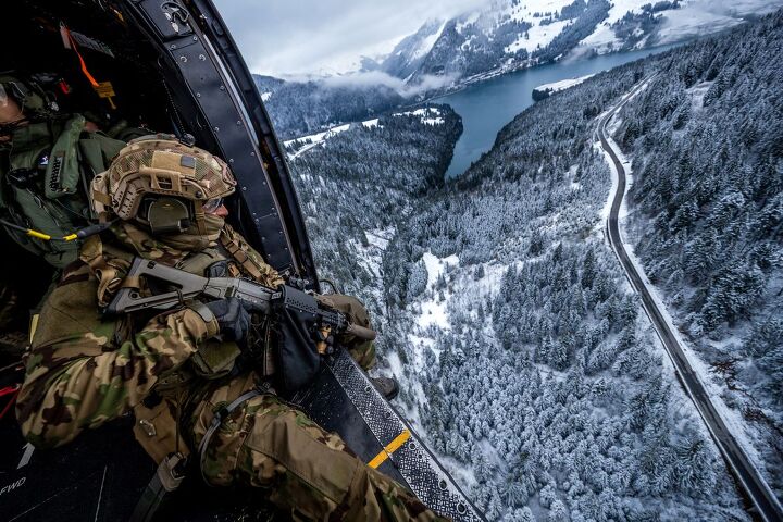 Potd Swiss Helicopter Kommando Spezialkr Fte Ksk The Firearm Blog