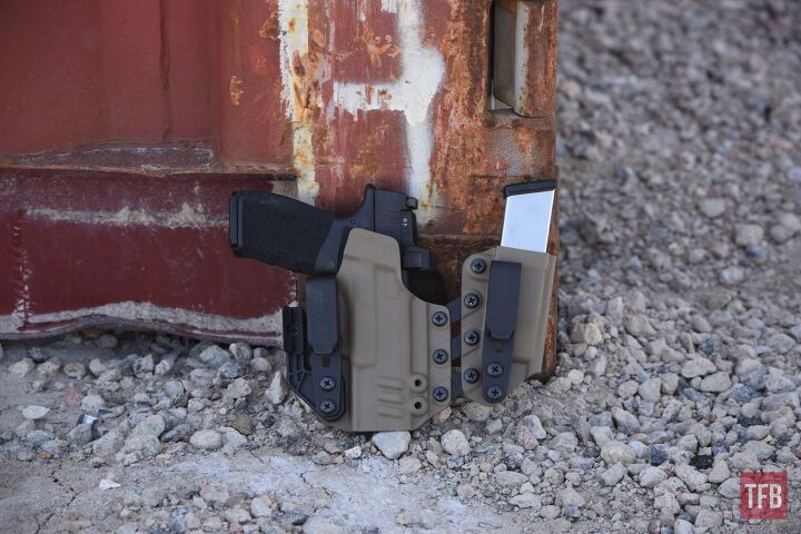 Flash Review: The Black Arch Holsters Entrada AIWB HolsterThe Firearm Blog