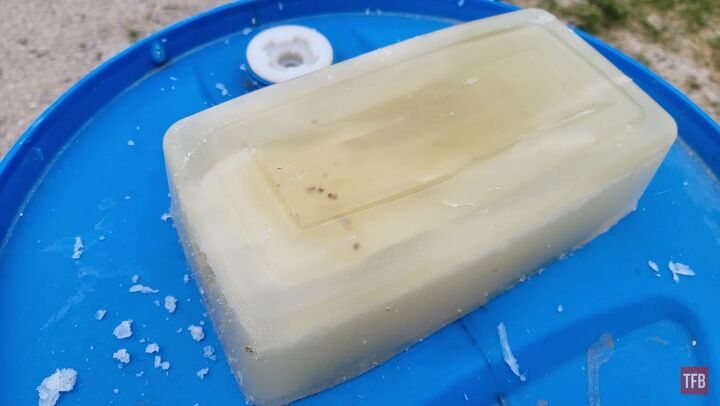 Homemade ballistic gel vs clear ballistics purchased gel. : r/Slinging