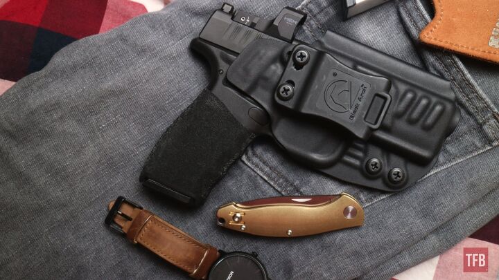 Lightning Review: The Black Arch Holsters Rev-ConThe Firearm Blog